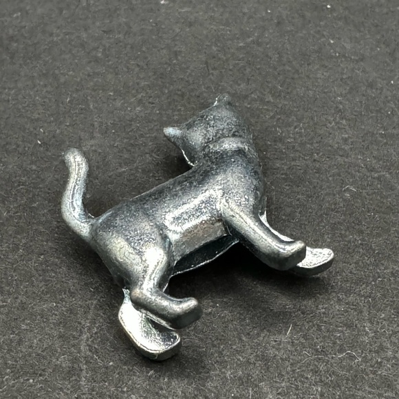 Vintage Monopoly Dollhouse Miniature Cat Replacement Piece - Picture 6 of 11
